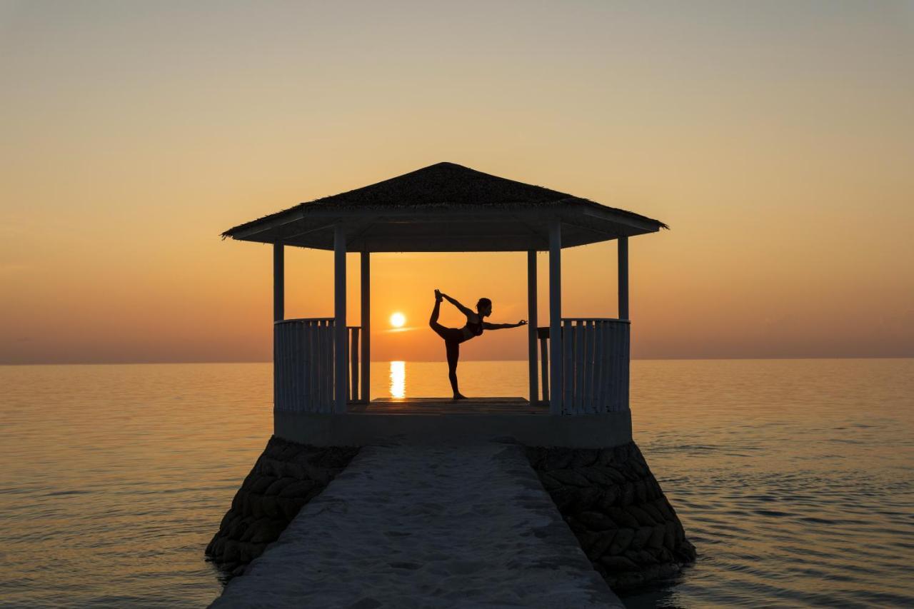 Centara Ras Fushi Resort & Spa - 50 Percent Discount On Transfers For Min 4 Nights Stay And More, Valid For Reservations Between 11Th Feb Till 22 Dec 2025 (Adults Only) Male Exterior photo